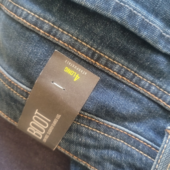 Aeropostale low rise slightly flared leg Jean 👖 - Picture 4 of 9